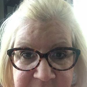 Meet your Posher, Renee